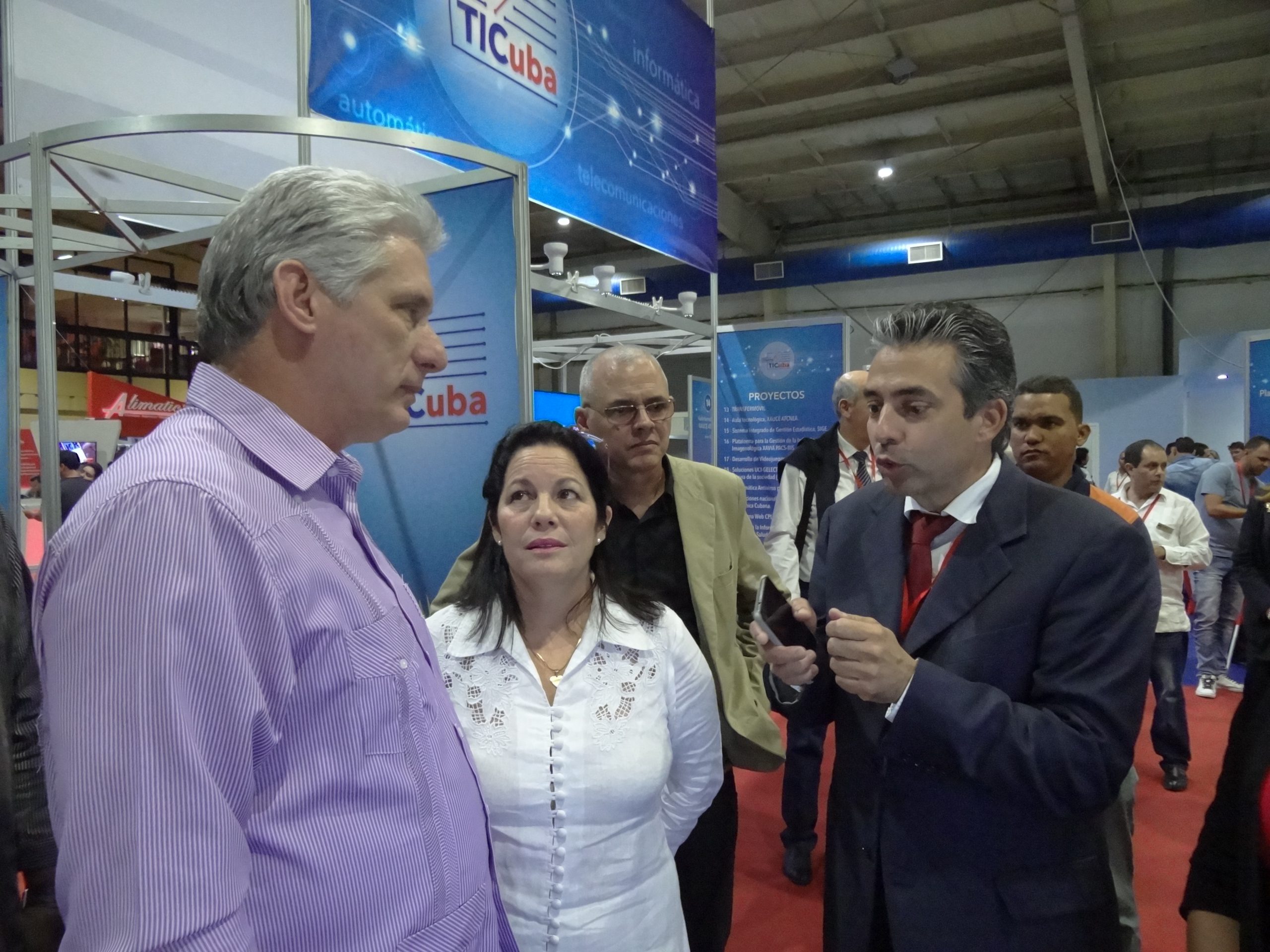 2018 Visita a la Feria del Presidente de la República de Cuba, Miguel Díaz-Canel